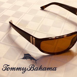 Tommy Bahama Vintage Women's Polarized Sunglasses